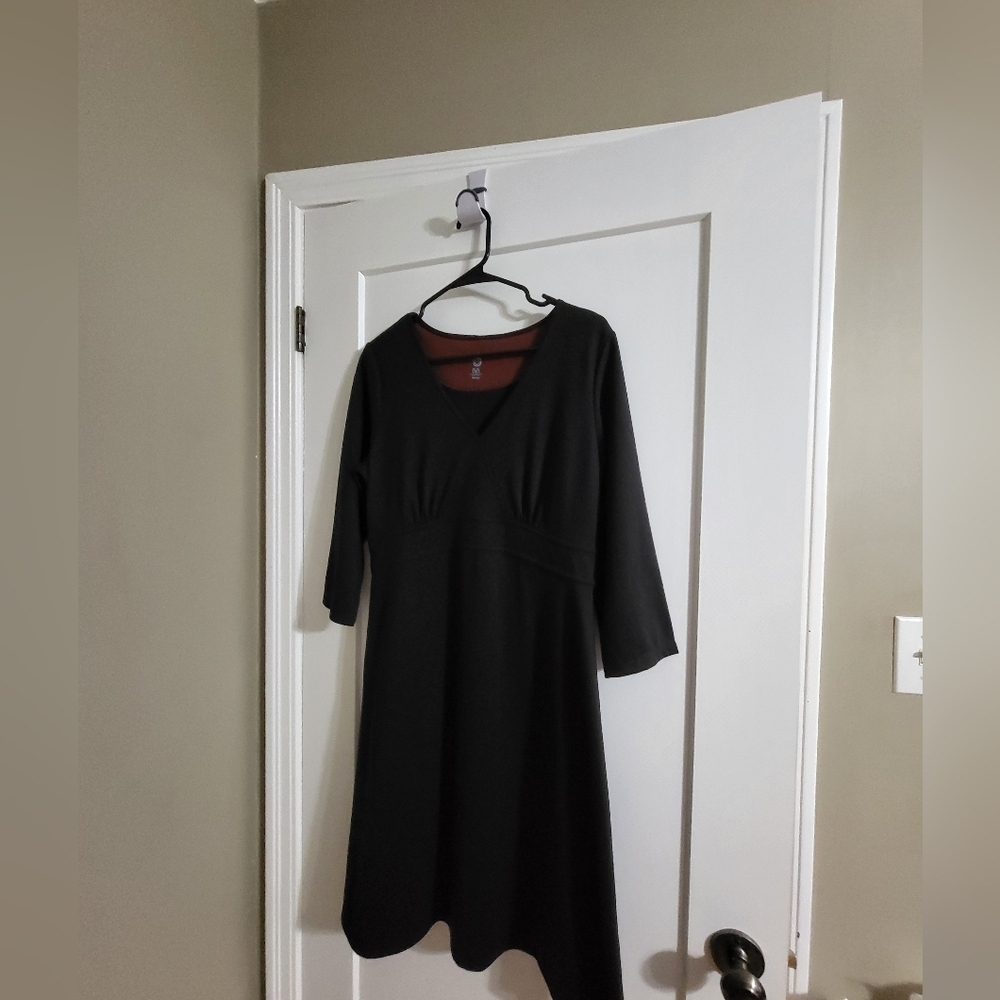 Dress (thick material) Size medium